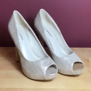 LNWB Platform Peep Toe Pumps Size 8